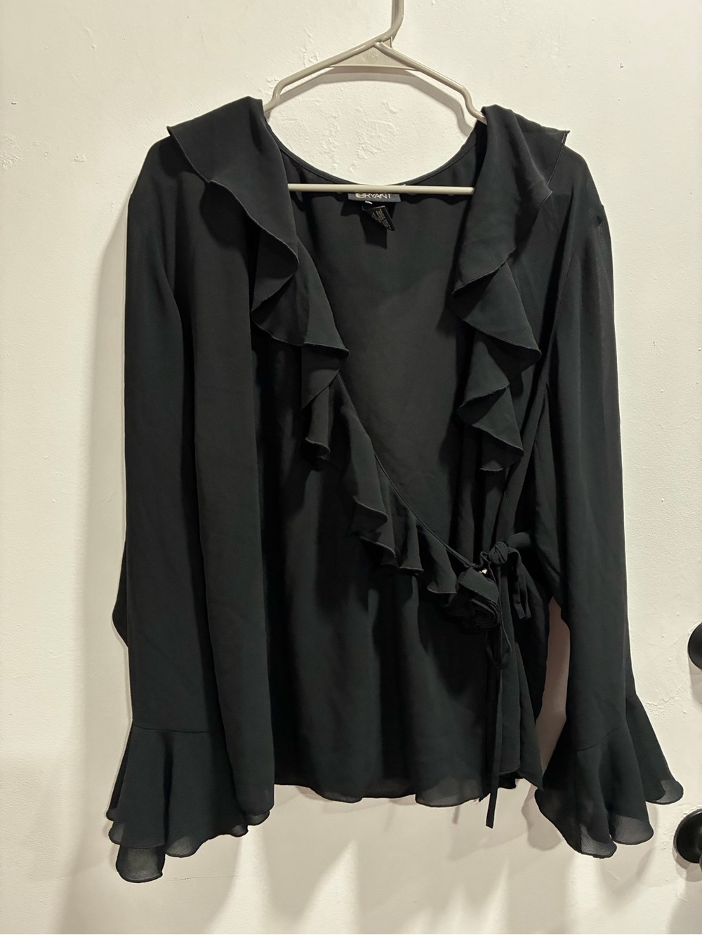 Whimsy goth longsleeve flowy sleeves with rose detailing size 2X